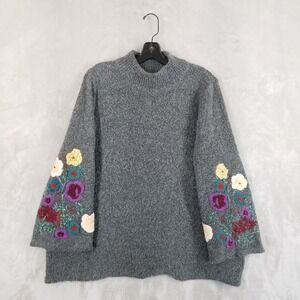 Denim 24/7 Gray Sweater with Floral Embroidery